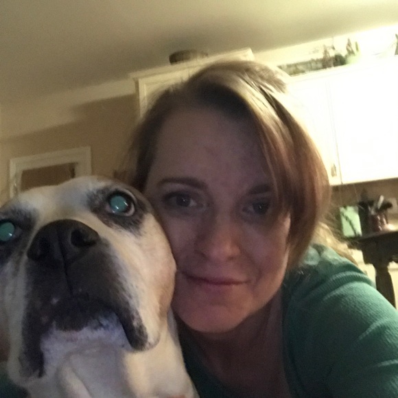 Meet your Posher, Jessica - Picture 1 of 1